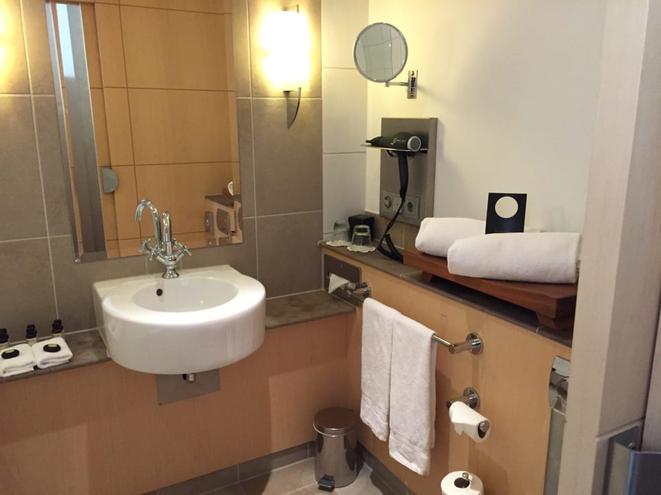 Badezimmer 224 Hotel Mondial am Dom Cologne- MGallery