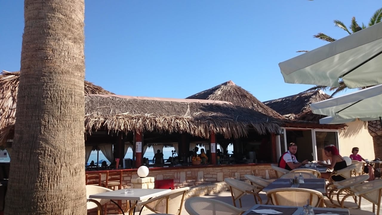 Restaurant HARPIN Happy Days Beach Hotel