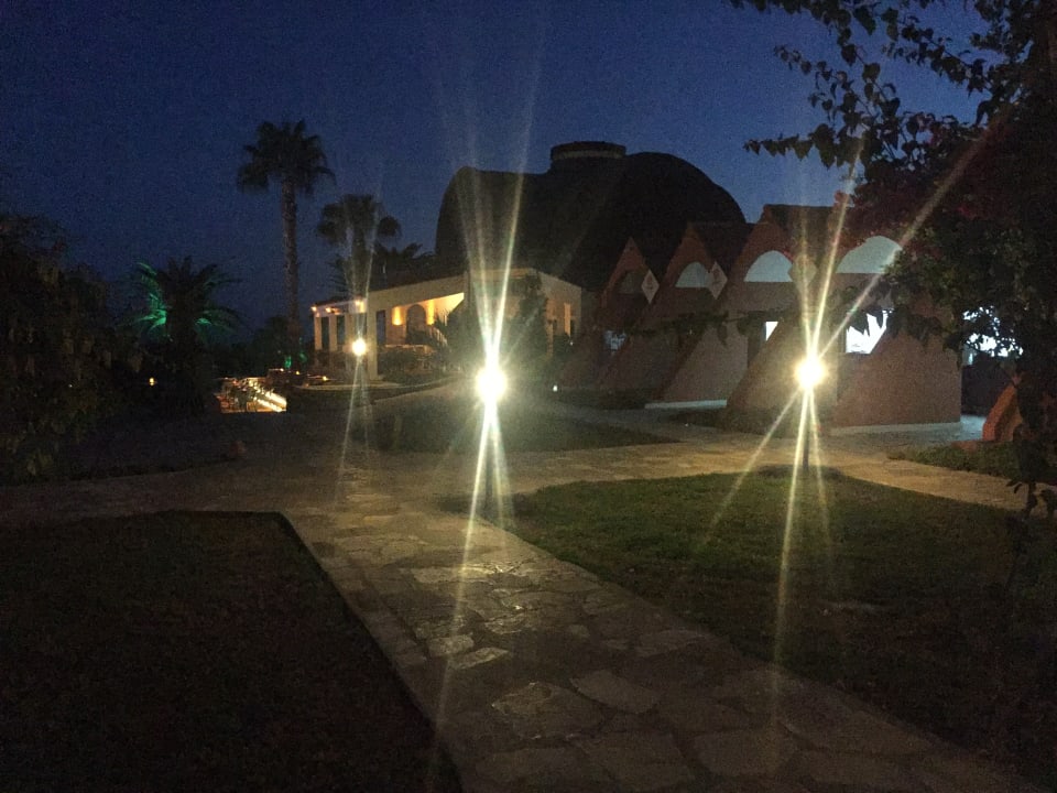 Pool Arum Barut Collection