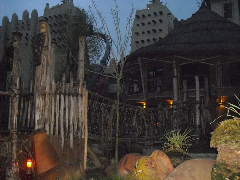 Hotelgarten Hotel Matamba - Phantasialand Erlebnishotel