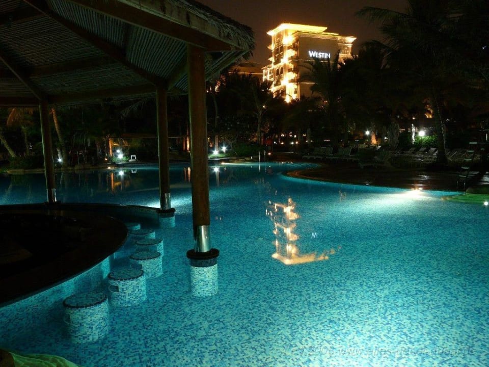 Pool Le Meridien Mina Seyahi Beach Resort & Waterpark