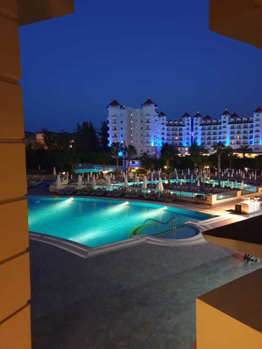 Pool Side Mare Resort & Spa