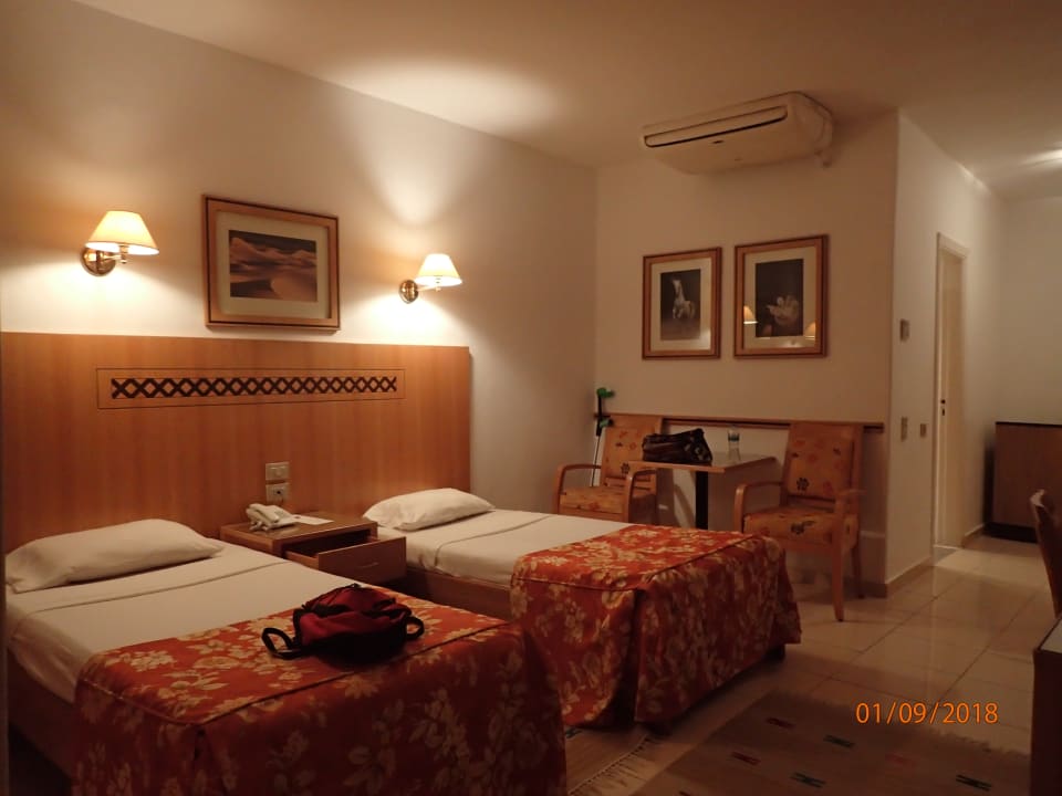 Zimmer Menaville Safaga