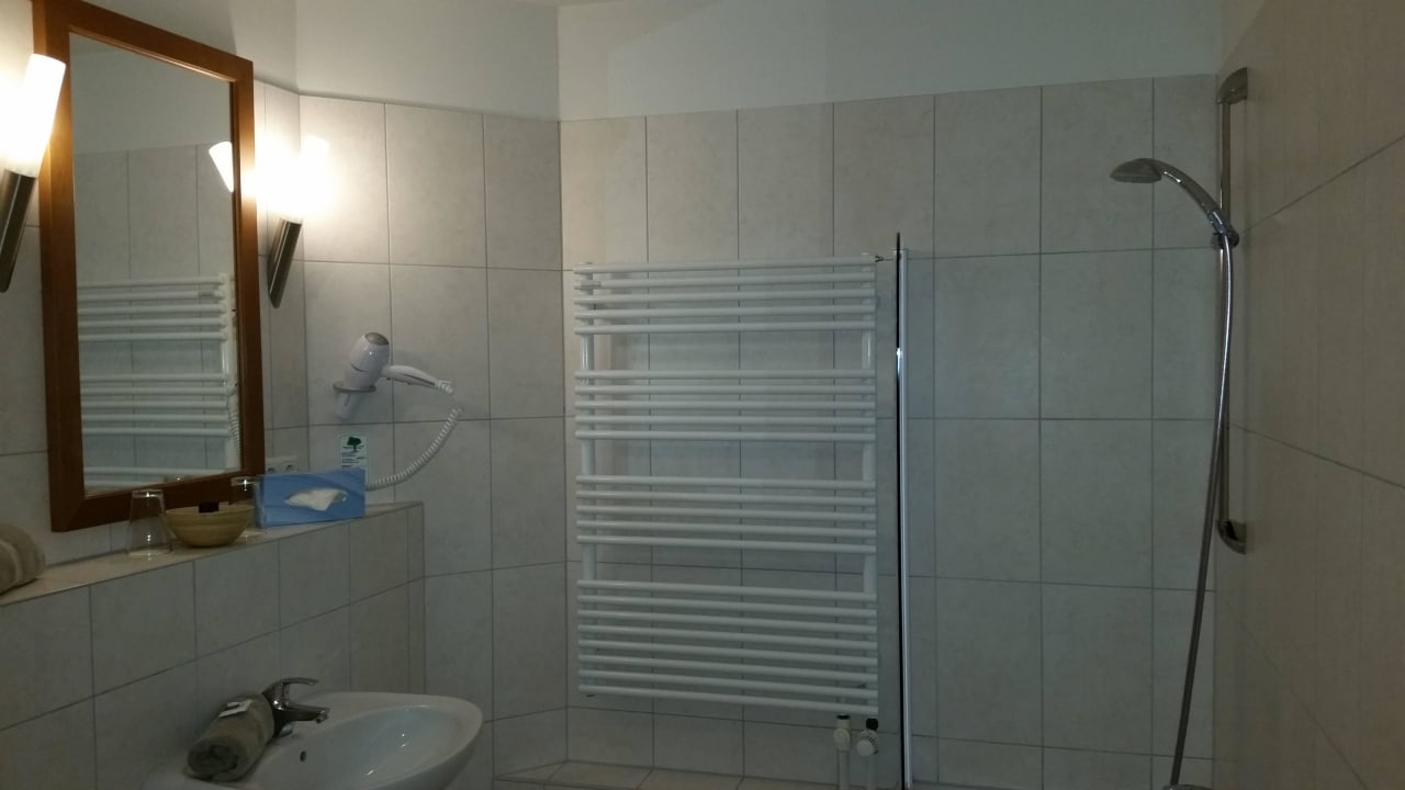 Badezimmer Hotel Ampervilla