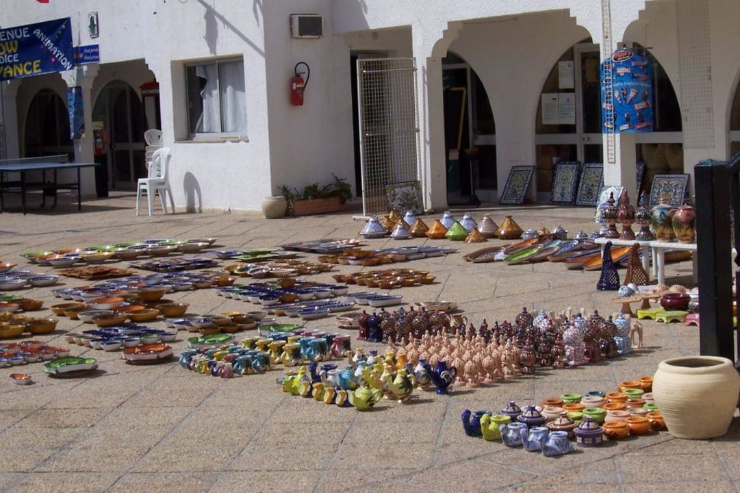 Markt auf der Hotelterrasse Hotel Coralia Jawhara Palm Beach