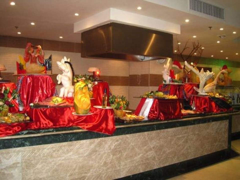 Weihnachtsbuffet  Hotel Titanic Palace