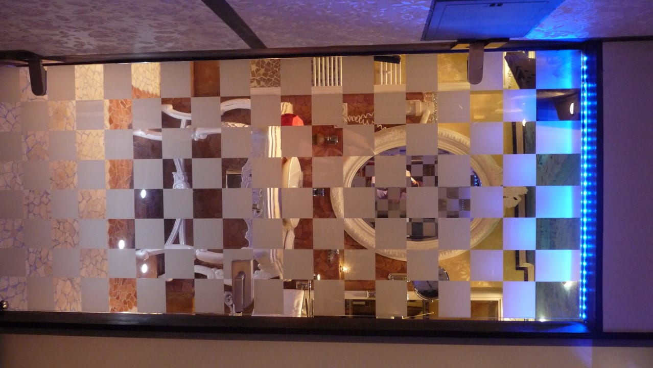 Blick ins Badezimmer Hotel Don Giovanni