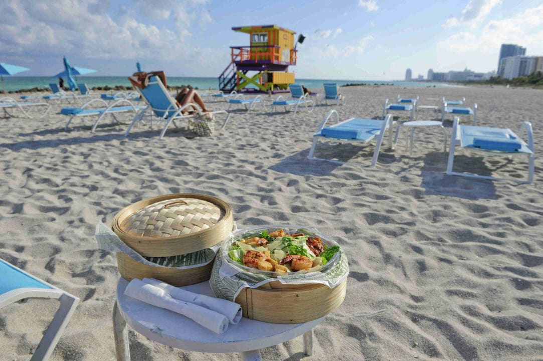 Ceasar Salad am Strand The Palms Hotel & Spa