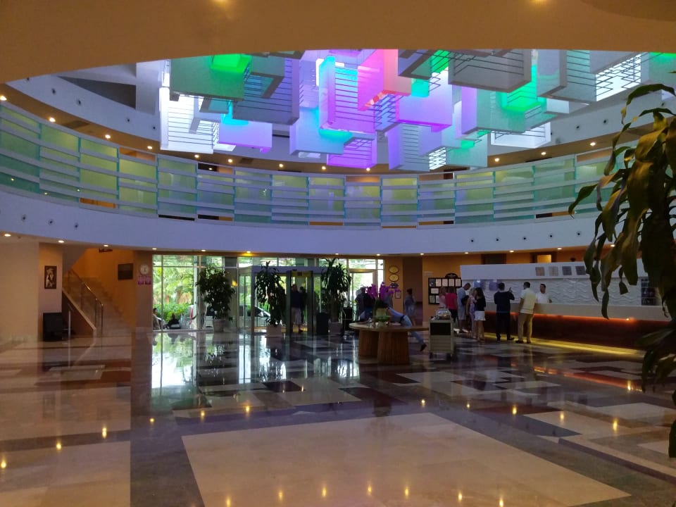 Lobby VONRESORT Golden Coast