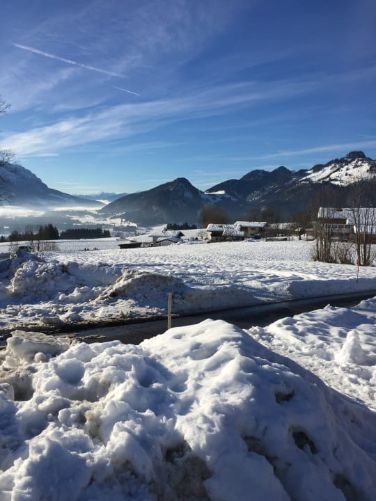 Blick nach Kössen Wohlfühlresort Peternhof
