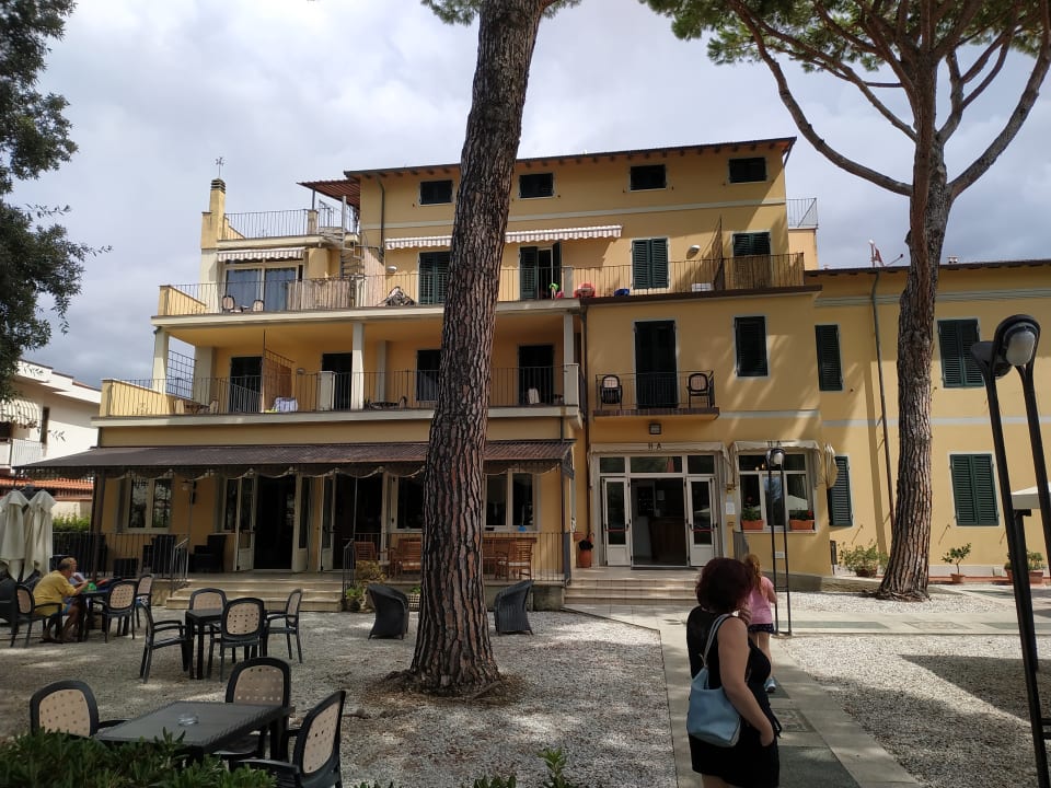 Außenansicht Hotel Apuana