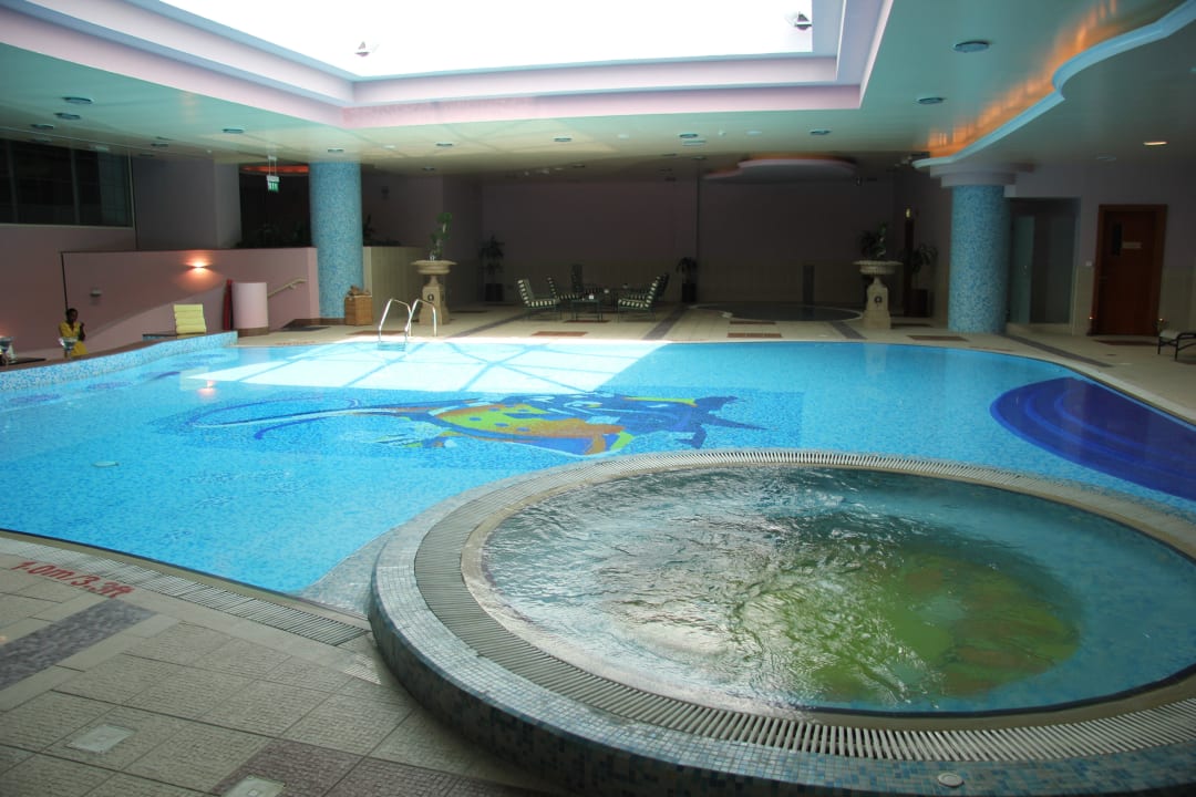 Schwimmhalle Al Raha Beach Resort & Spa