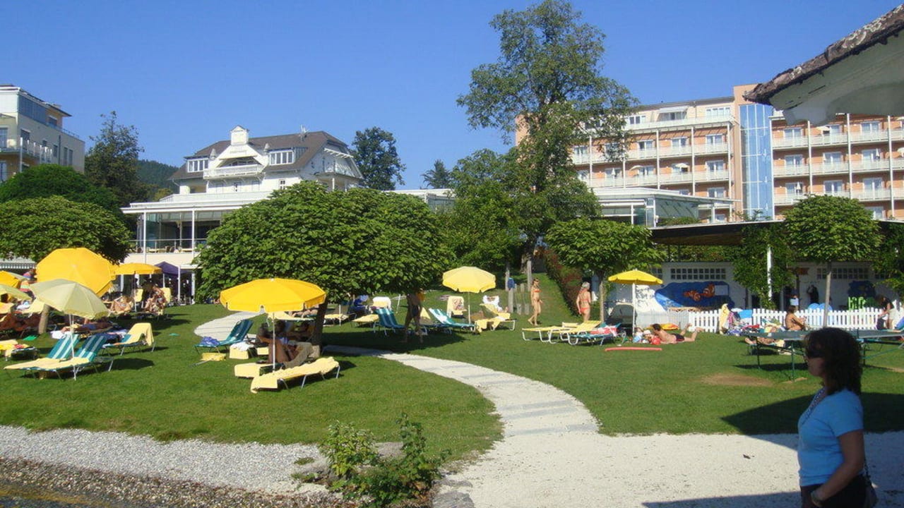 Liegewiese mit Kindergarten Werzers Hotel Resort Pörtschach