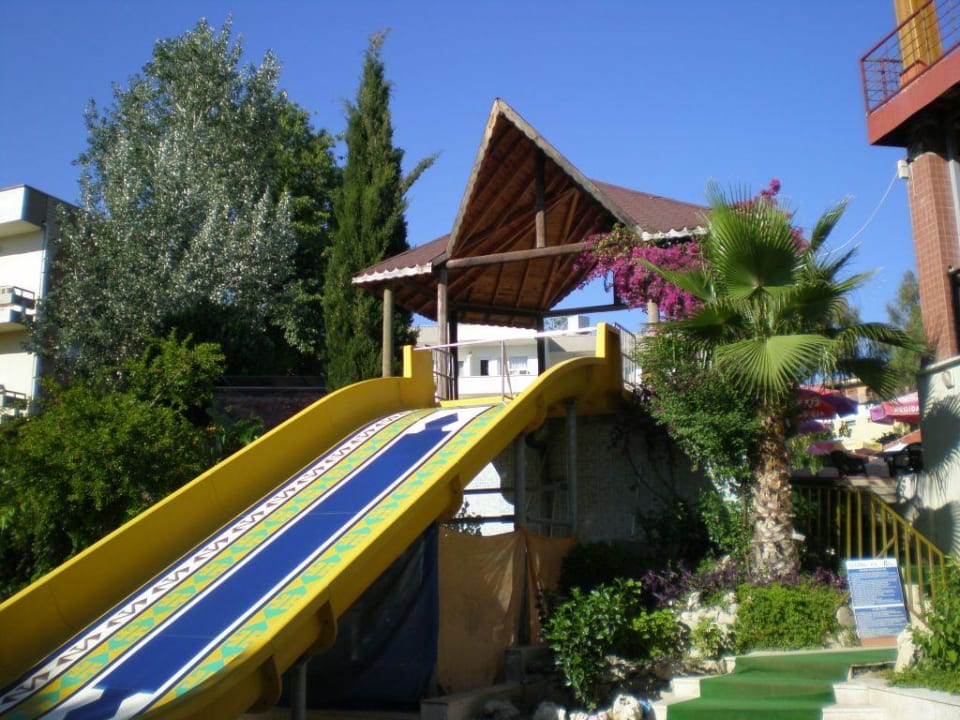 Przy małym basenie Hotel Club Verano