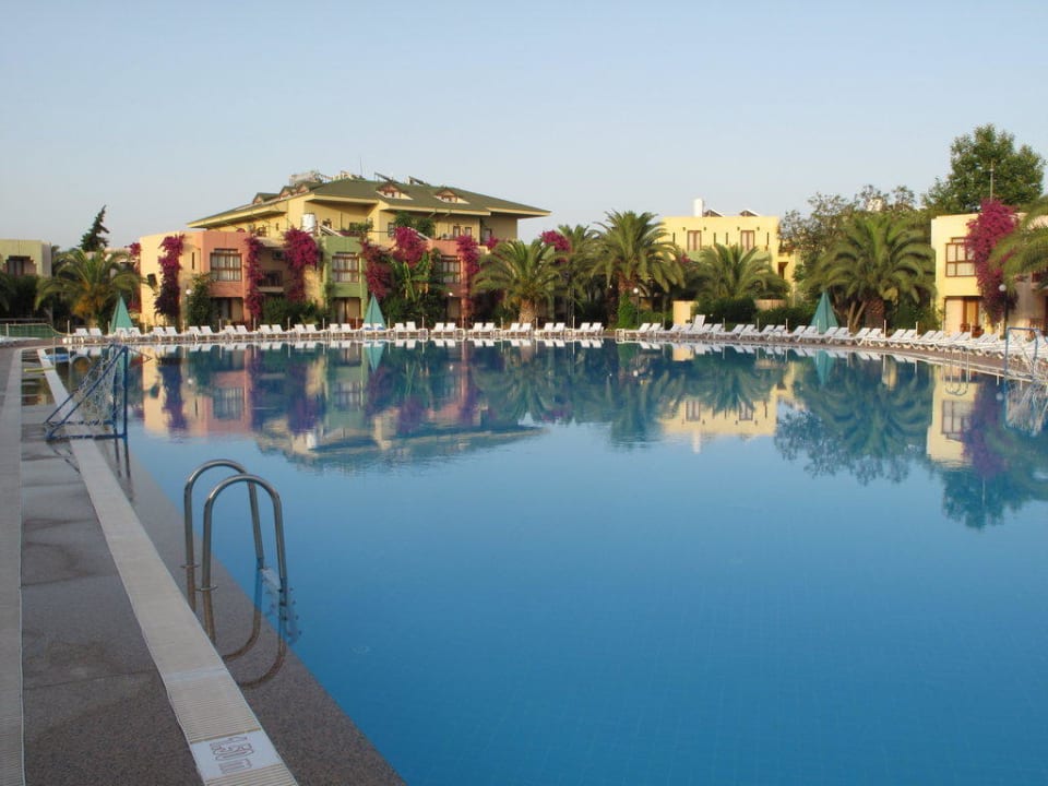 Activitypool VONRESORT Golden Beach