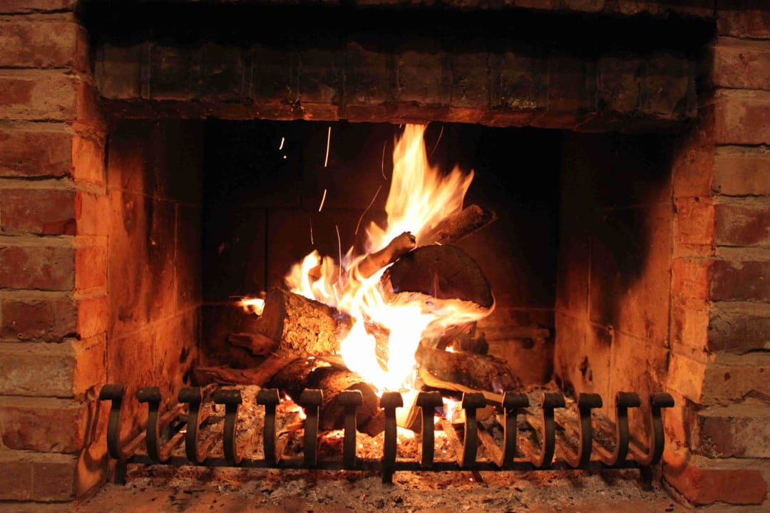 Gemütliches Kaminfeuer Ferien & Pferdehof Gut Klein Nienhagen