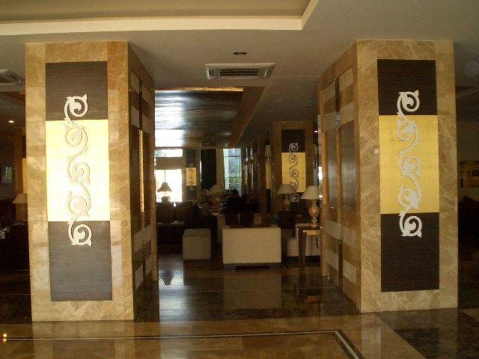 Lobby Hotel Terrace Beach Resort