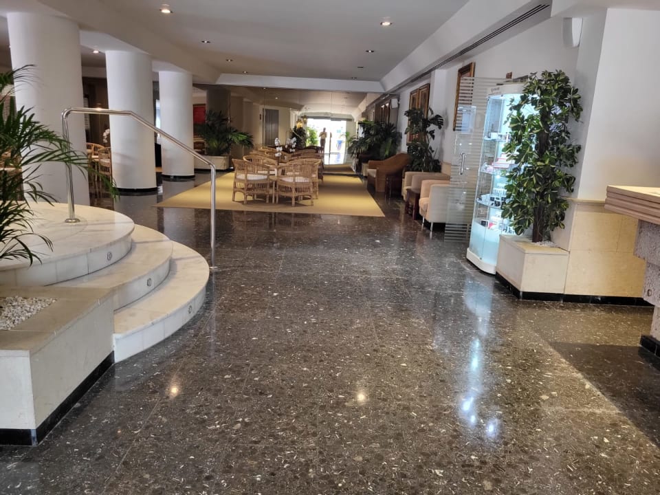 Lobby Roc Oberoy
