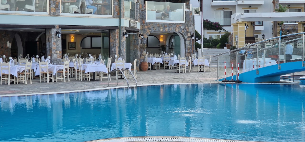 Pool Alexander Beach Hotel & Village Resort