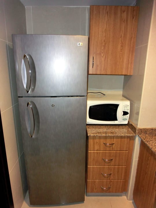 Großer Kühlschrank mit Gefrierfach Two Seasons Hotel & Apartments