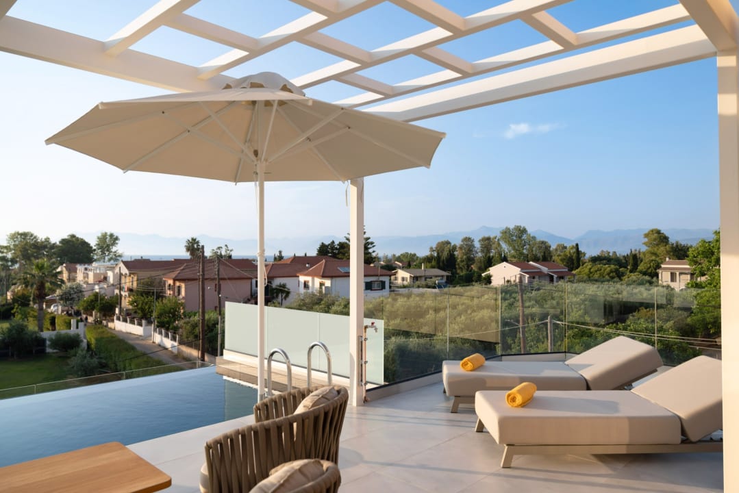 Zimmer Thimios Acharavi Suites