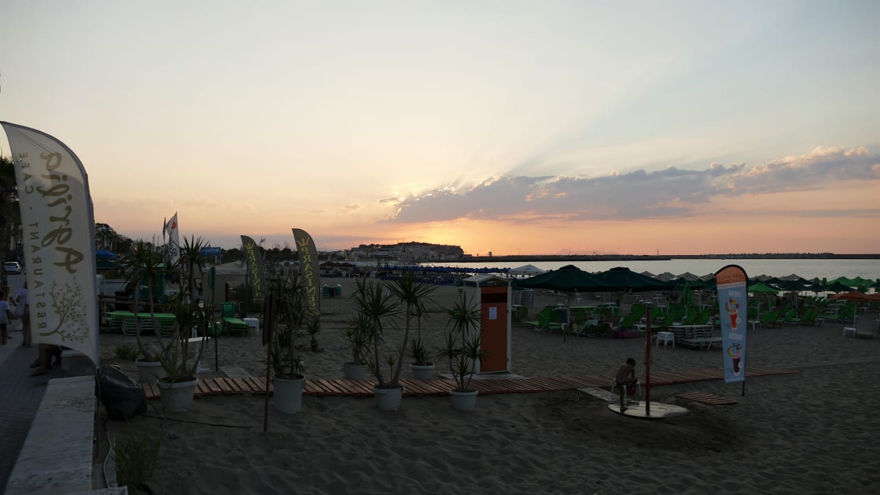 Strand Atrium Ambiance Hotel