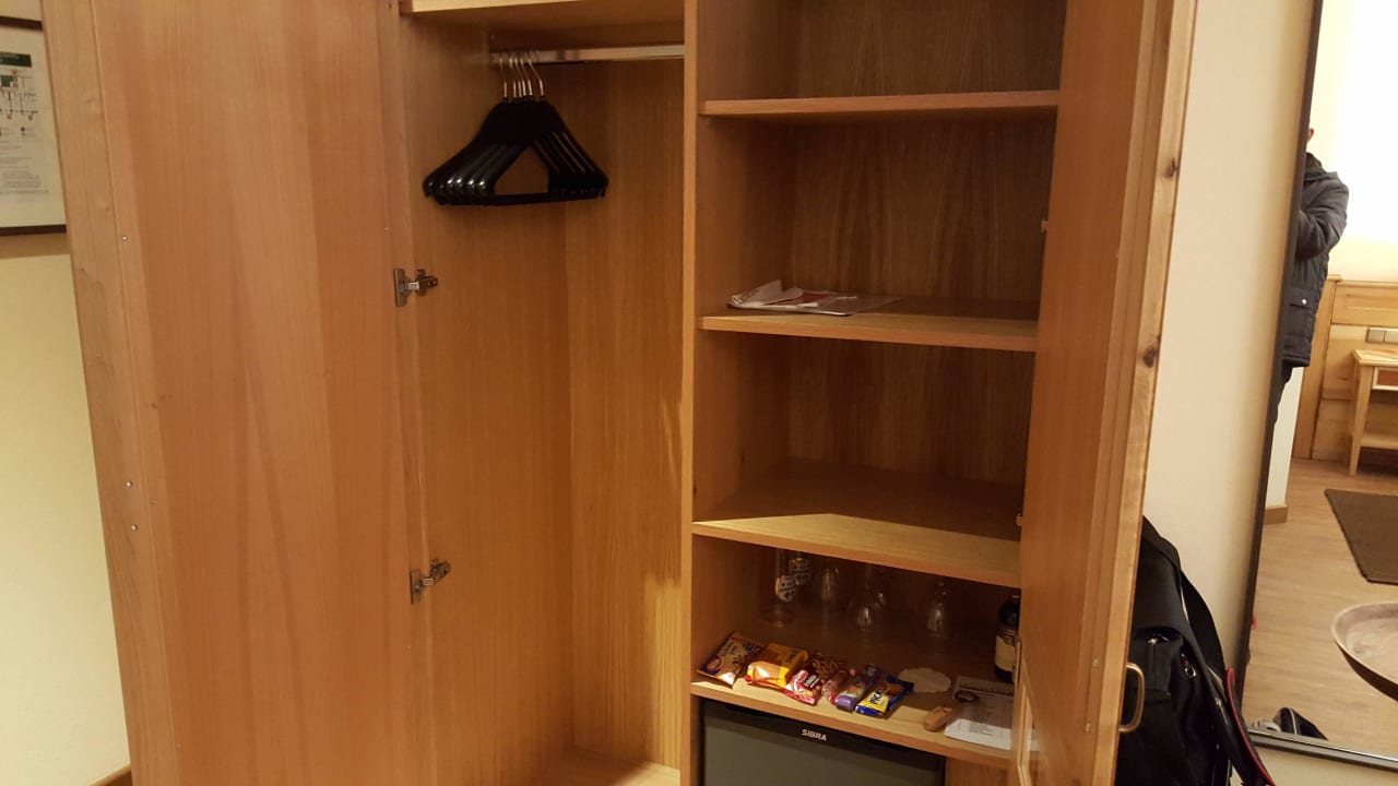 Der Kleiderschrank Hotel Ampervilla