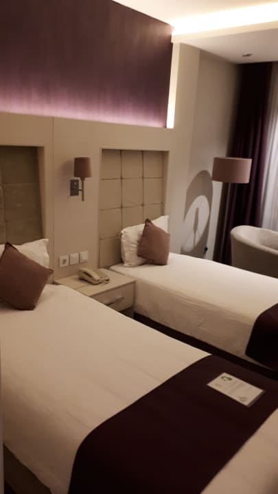 Zimmer Howeyzeh Hotel