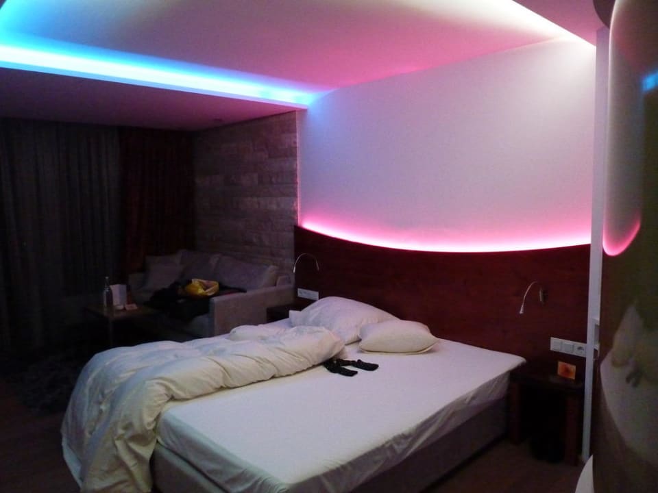 Farblichtspiel - Beispiel Hotel Krallerhof