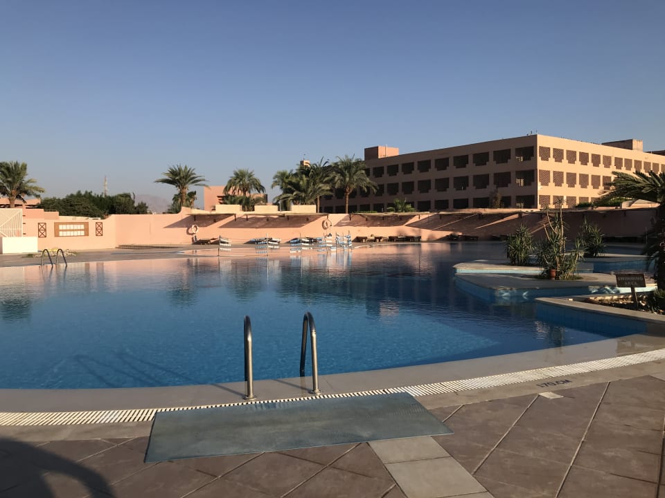 Pool Eagles Paradise Abu Soma