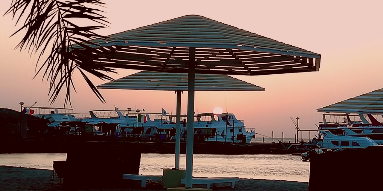 Strand Menaville Safaga