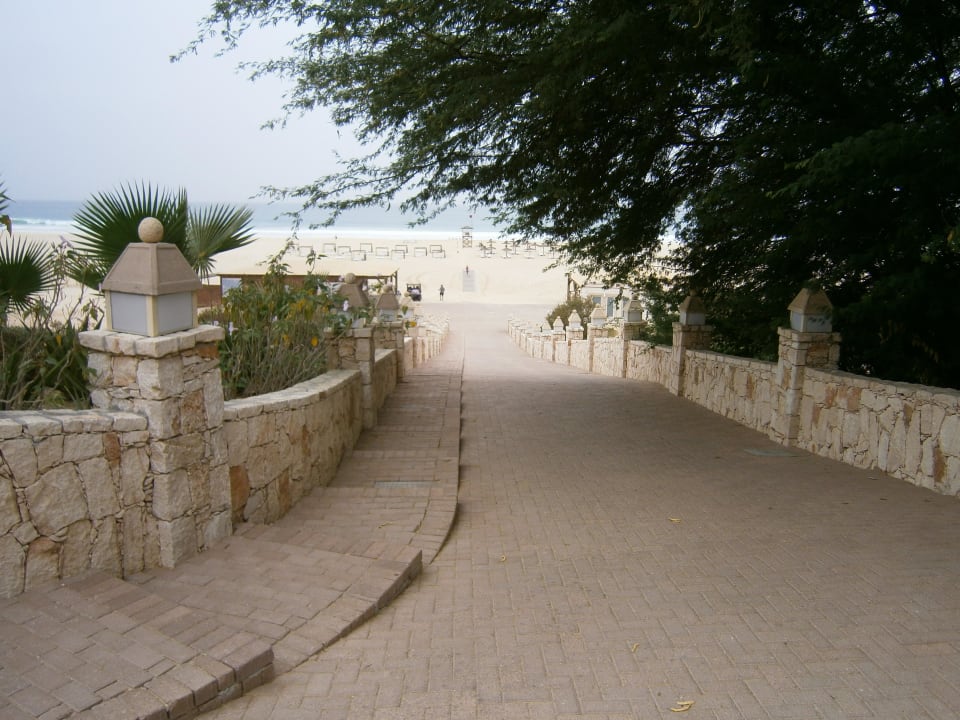 Weg zum Strand VOI Praia De Chaves Resort