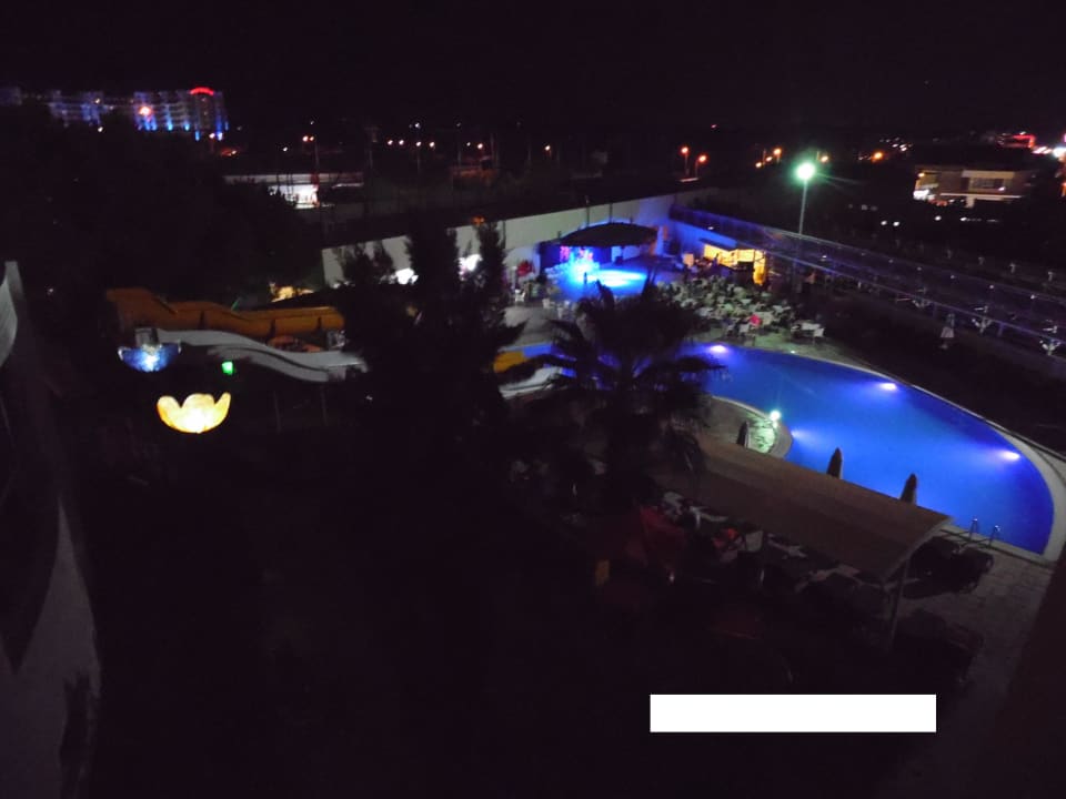 Pool mit Rutschen bei Nacht Side Alegria Hotel & Spa - Adults only +16