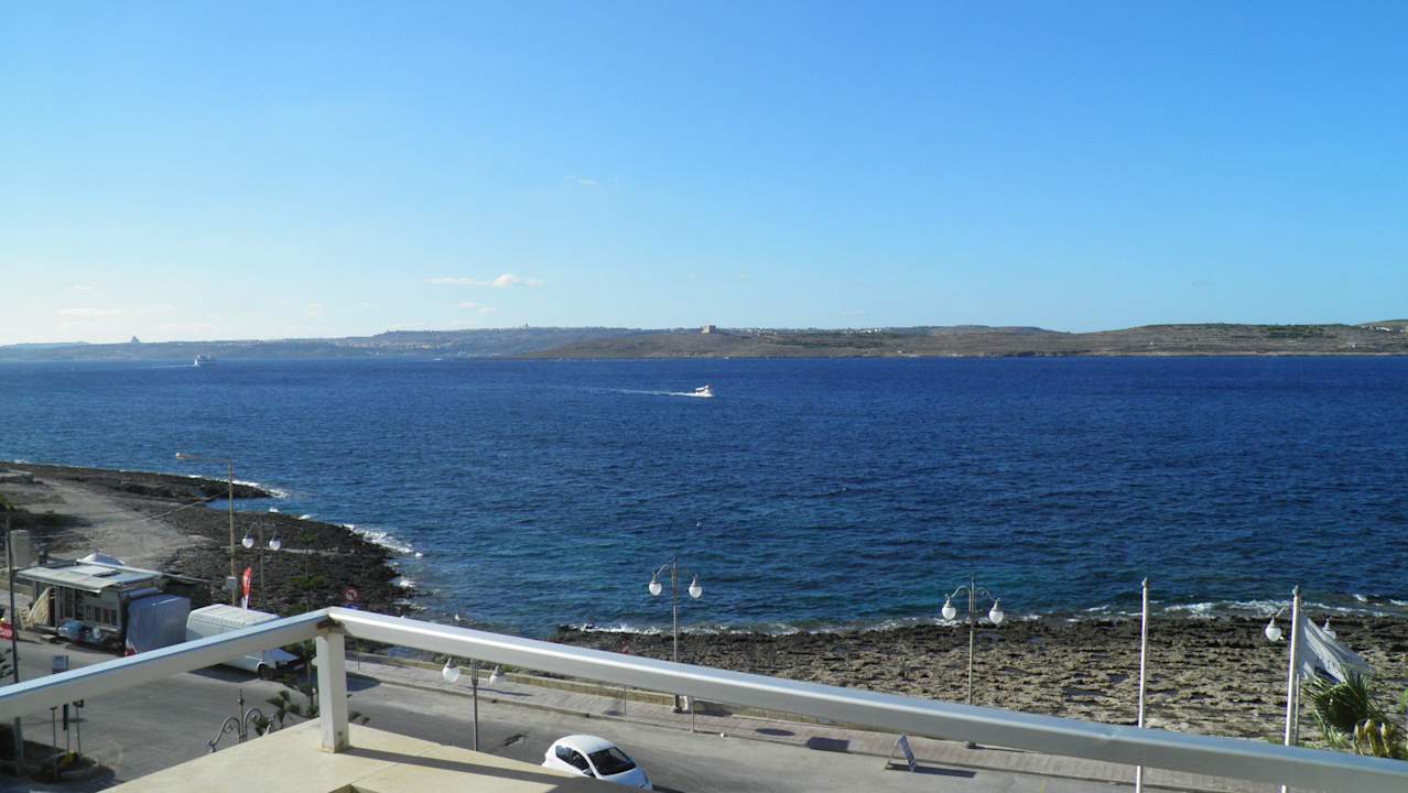 Blick vom Hotelzimmer auf Insel Gozo Riviera Spa Resort - Adults Only