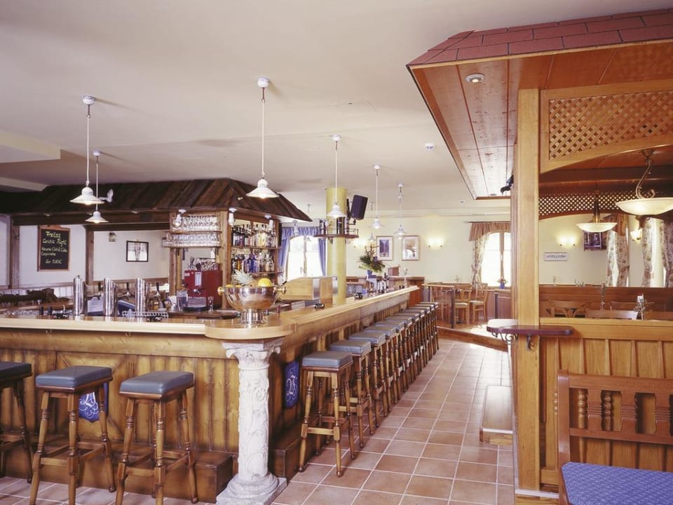 Bar Voglhäusl Hotel & Landgasthof Altwirt