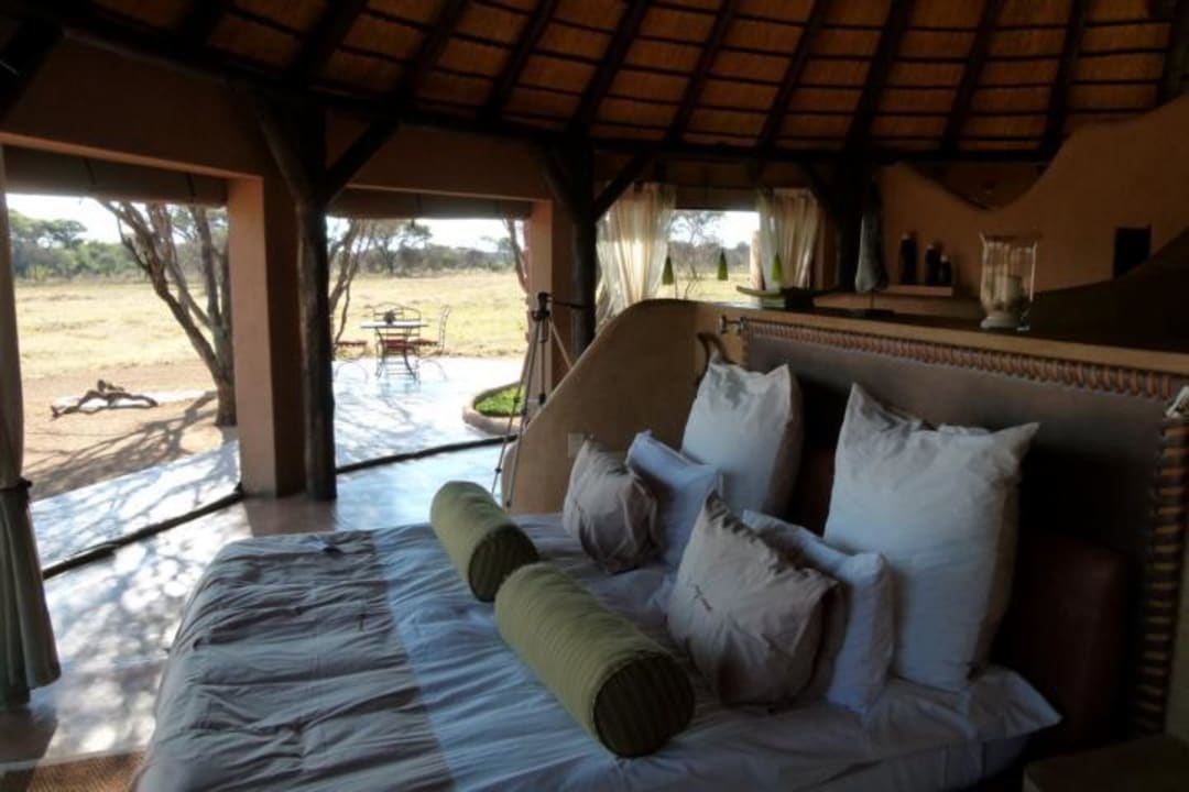 Doppelbett Hotel Okonjima The Villa