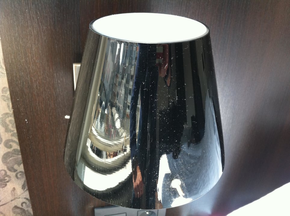 Schmutz! Hotel Ambassadeur