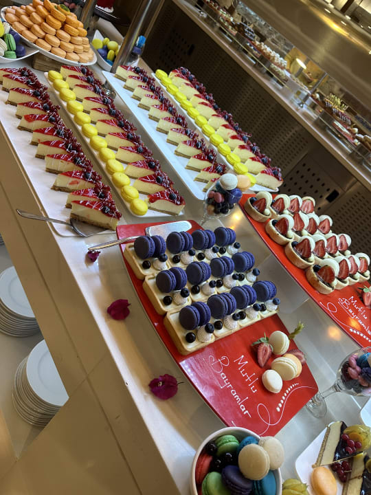 Gastro The Sense Deluxe Hotel