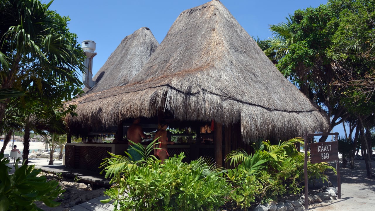 BBQ Bar Grand Sirenis Riviera Maya Resort & Spa