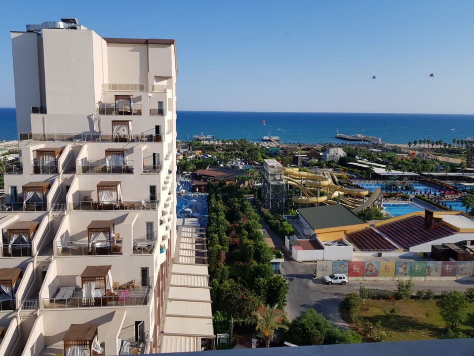 Ausblick Saturn Palace Resort Hotel