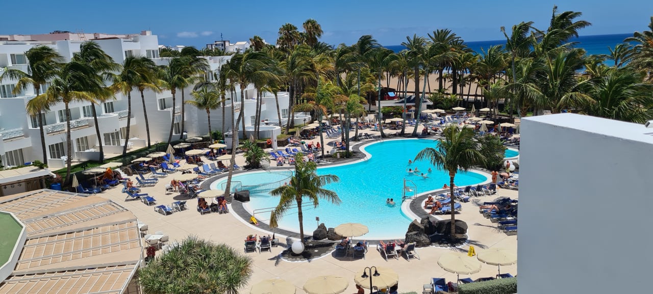 Pool Hipotels La Geria