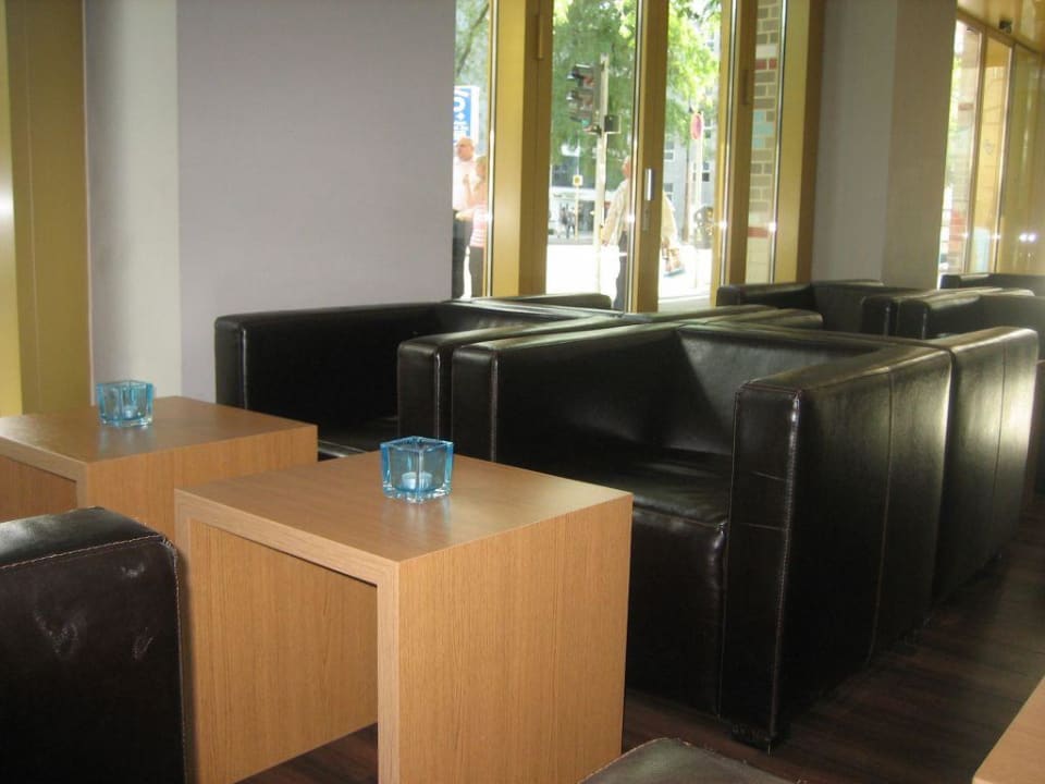 Lobby/ Lounge/ Frühstücksbereich Motel One Berlin Ku'Damm