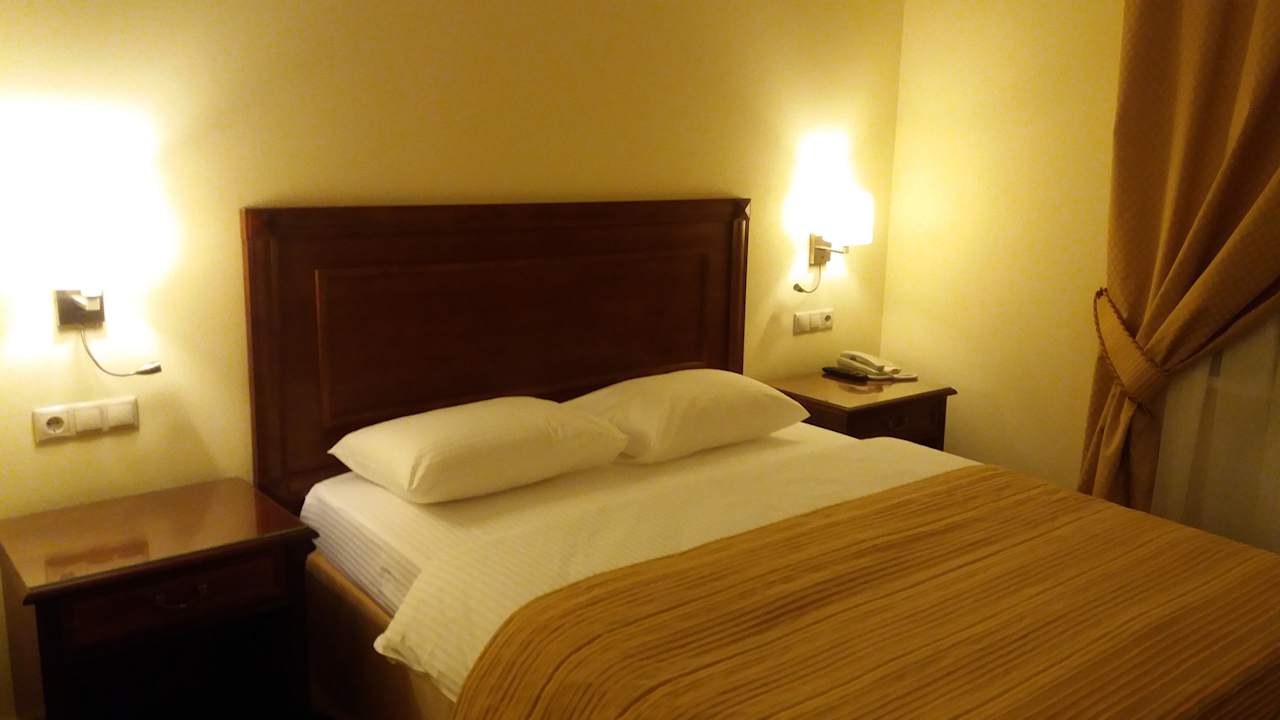 Zimmer / Bett Hotel Volgograd