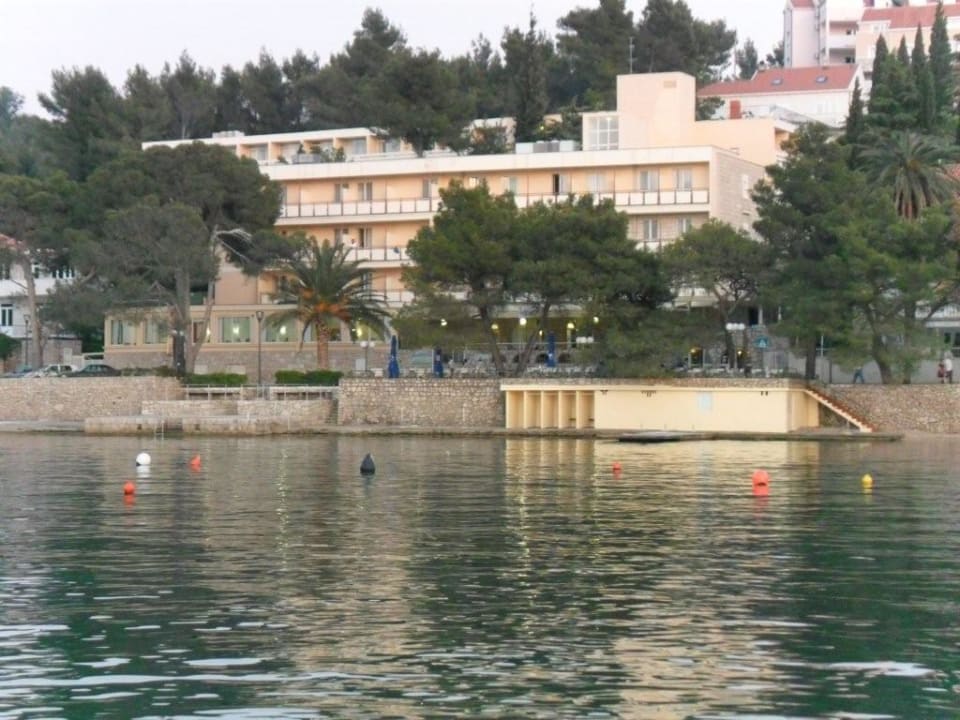 Ansicht vom Busbahnhof zum Hotel Hotel Cavtat