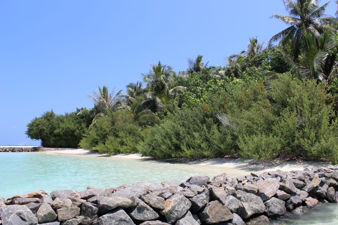 Strand Embudu Village