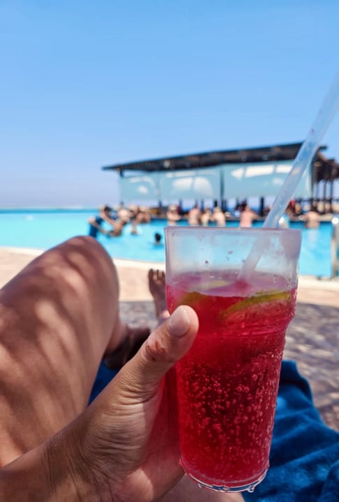 Pool Radisson Blu Resort, El Quseir