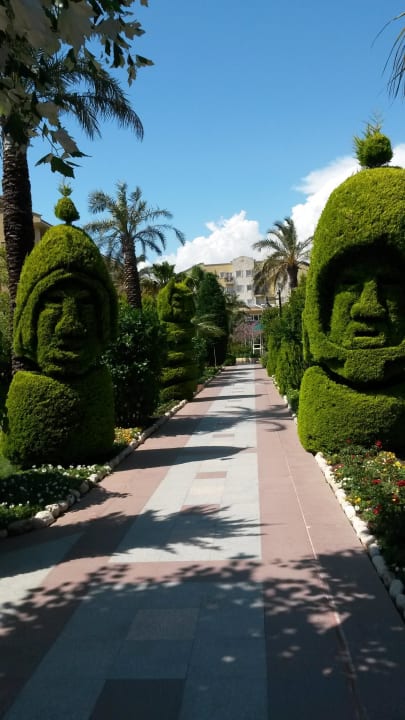 Schön gepflegte Gartenanlage Belek Beach Resort Hotel