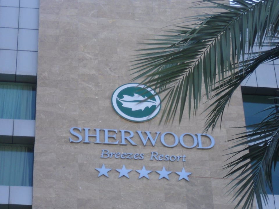 Hotel von außen Sherwood Exclusive Lara