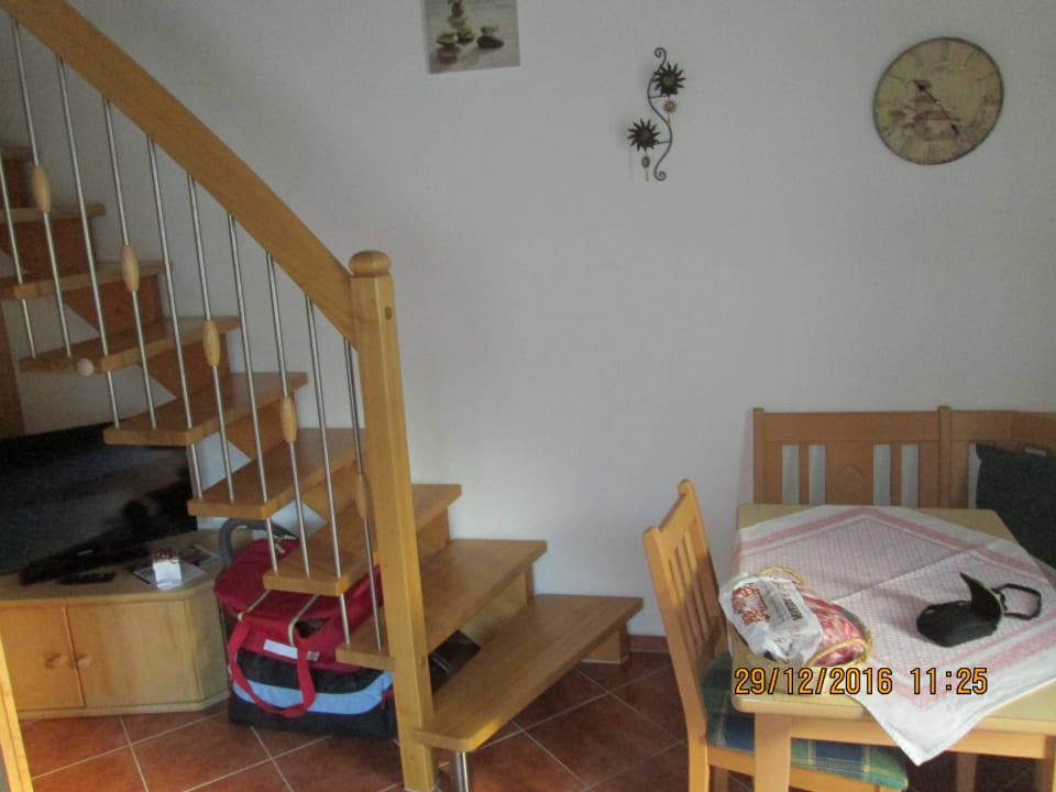 Treppenaufgang Schlafen Ferienwohnung Regina