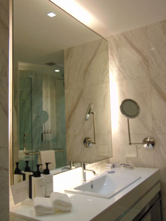 Zimmer InterContinental Luanda Miramar by IHG